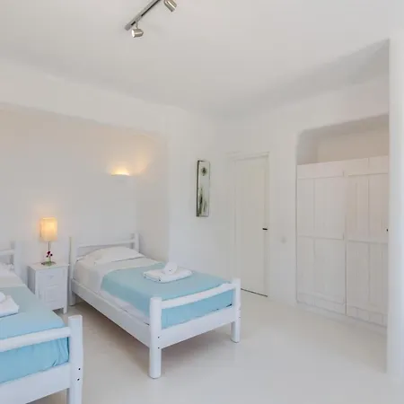 Rocky Mansion * Agrari (Mykonos)