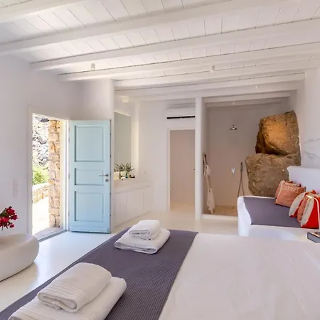 Rocky Mansion * Agrari (Mykonos)